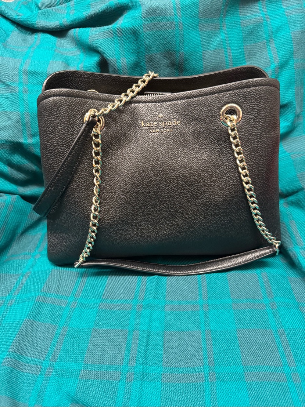 kate spade black pebbled leather shoulder bag with gold chain straps